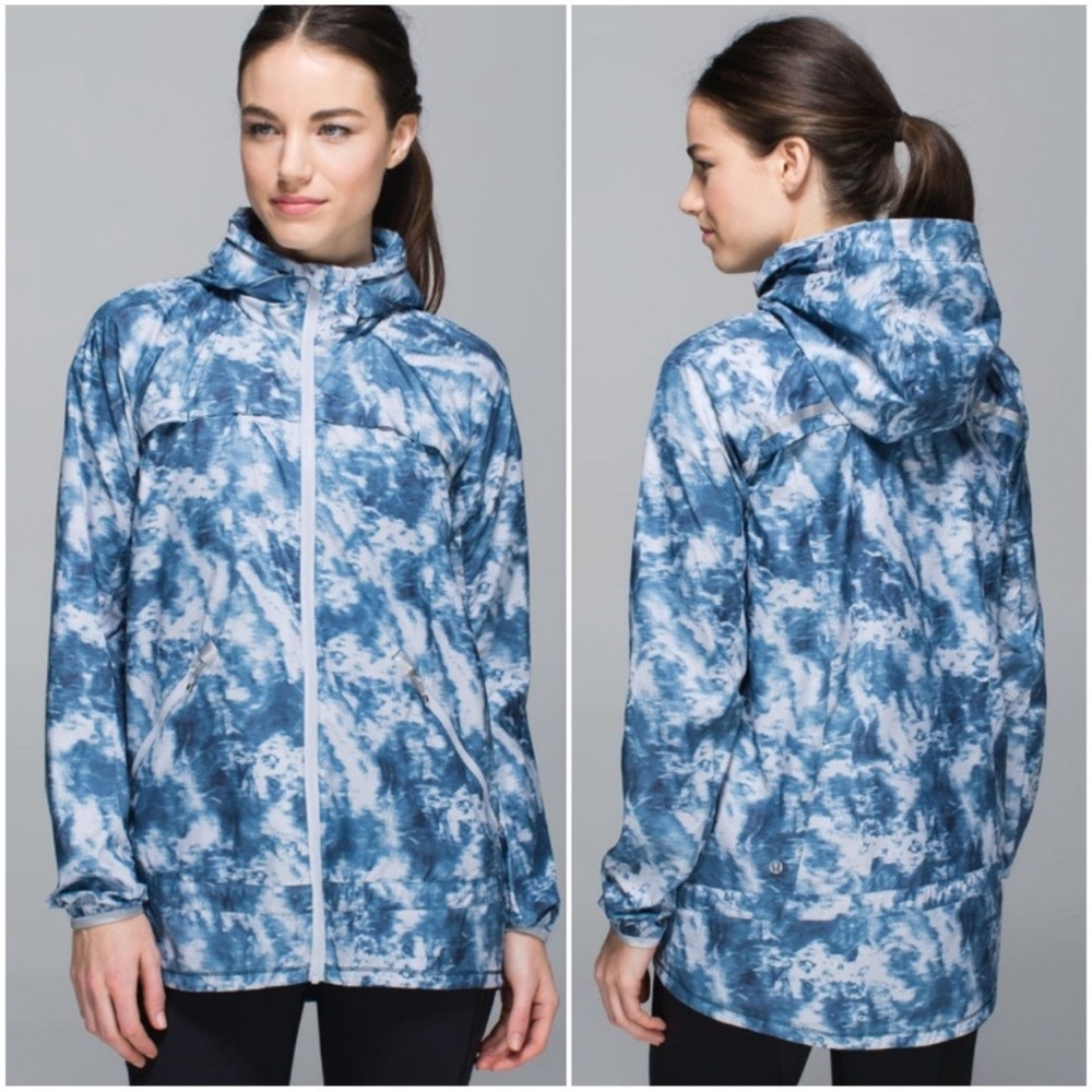 Lululemon Miss Misty Jacket II Sea Side Silver Fox Alberta Lake Wind & Water Res